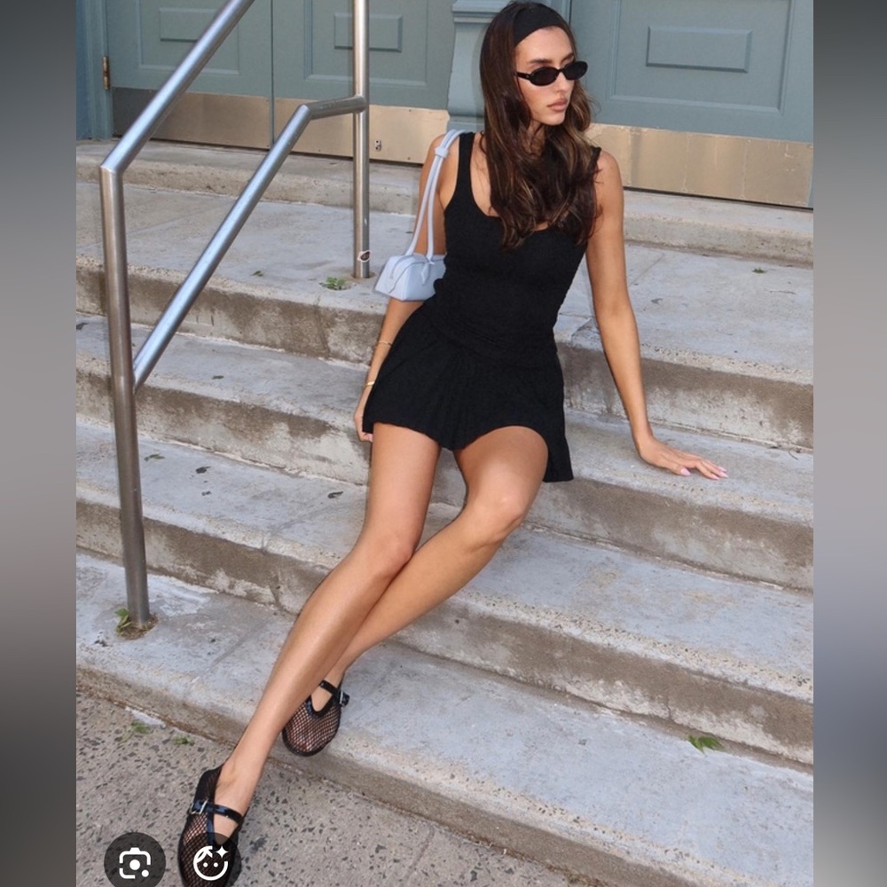 Lioness Elegant Black Sleeveless Mini Dress - Picture 4 of 8